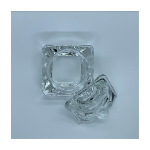 Kvadratisk dap`n dish af glas